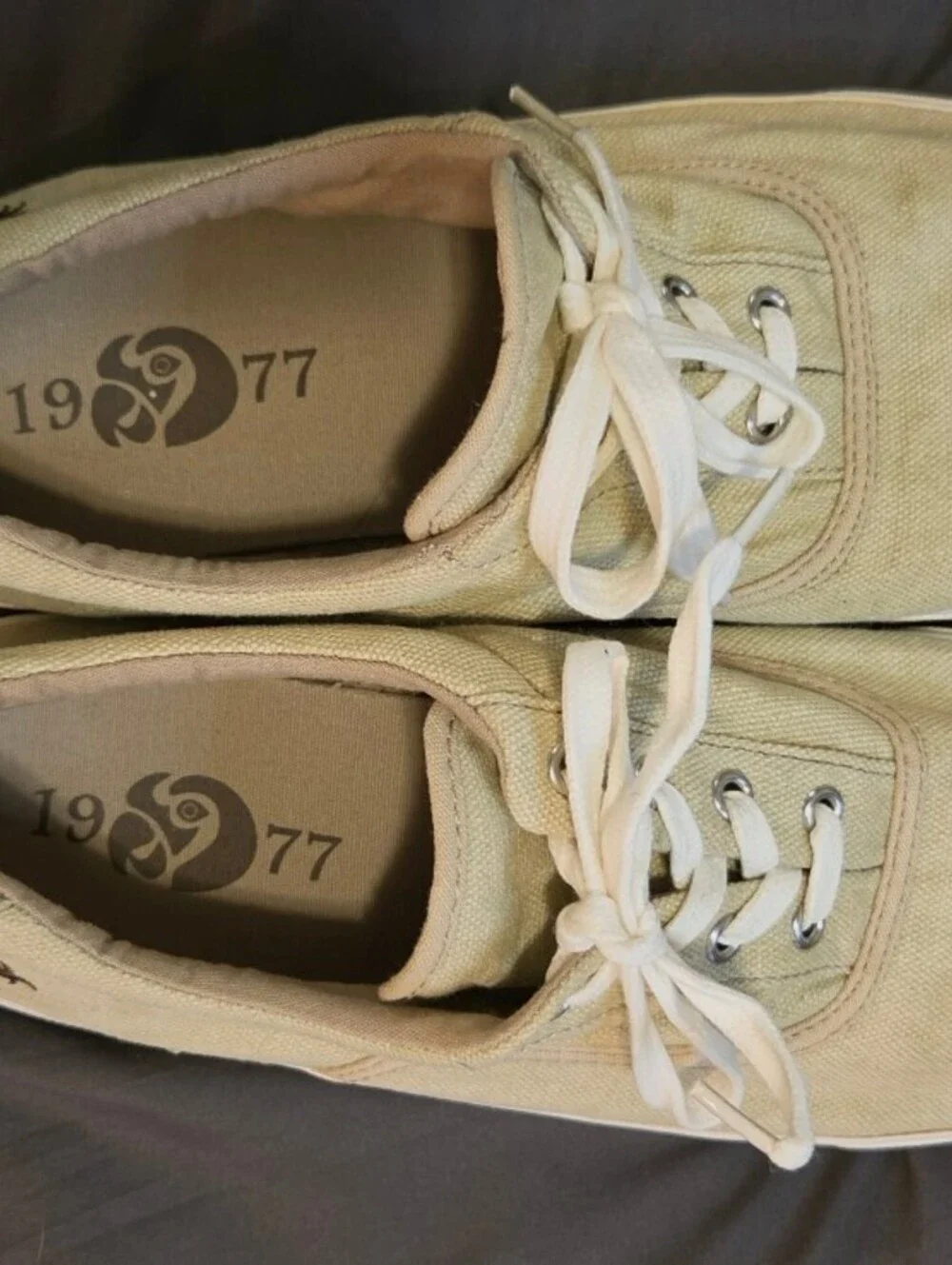 Margaritaville Mens Canvas Medellin Khaki Sneakers sz 10.5